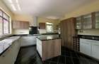 5 Bed Townhouse with En Suite in Lavington - 10