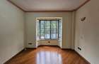 5 Bed Townhouse with En Suite in Westlands Area - 13
