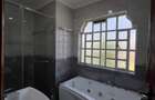 6 Bed House with En Suite in Runda - 11