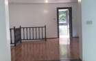 6 Bed House with En Suite in Spring Valley - 8