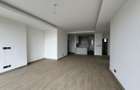3 Bed Apartment with En Suite in Riverside - 2