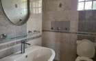 4 Bed Townhouse with En Suite in Nyari - 10