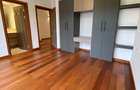 4 Bed Apartment with En Suite in Rosslyn - 4