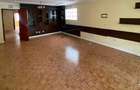 4 Bed House with En Suite in Lavington - 14