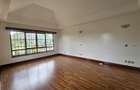 5 Bed House with En Suite in Runda - 16