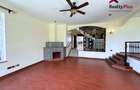 5 Bed Townhouse with En Suite at Mimosa - 11