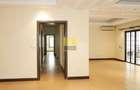 3 Bed Apartment in Riverside - 3