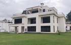 6 Bed Villa with En Suite in Loresho - 1