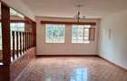 6 Bed House with En Suite at Off Redhill Dr - 8