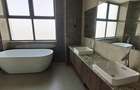 4 Bed Apartment with En Suite in Riverside - 4
