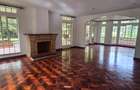 5 Bed House with En Suite at Rosslyn Lone Tree - 3