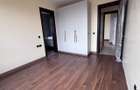 4 Bed House with En Suite in Membley - 13