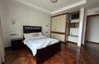 3 Bed Apartment with En Suite in Riverside - 10