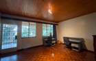 4 Bed House with En Suite in Nyari - 4