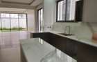 5 Bed Townhouse with En Suite in Lavington - 4