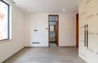 5 Bed Townhouse with En Suite at Lavington - 15