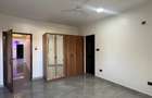 3 Bed Apartment with En Suite at Off Links Road - 13