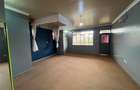 5 Bed House with En Suite at Membley - 10
