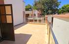 5 Bed Townhouse with En Suite at Lavington Road - 20
