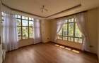 6 Bed House with En Suite in Nyari - 10