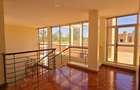 5 Bed Townhouse with En Suite at Lavington Green - 16