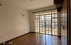 3 Bed Apartment with En Suite at Hatheru Road - 10