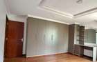 4 Bed Townhouse with En Suite in Rosslyn - 7