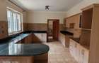 4 Bed Townhouse with En Suite in Brookside - 2