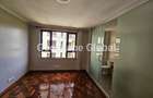 3 Bed Apartment with En Suite in Riverside - 12