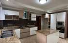4 Bed Apartment with En Suite in Riverside - 3