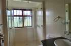 5 Bed Townhouse with En Suite in Runda - 11