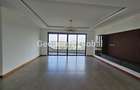 4 Bed Apartment with En Suite in Riverside - 4