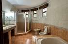 4 Bed House at Near Giraffe Centre - 12