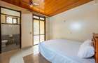 5 Bed Townhouse at Beach Road - 13