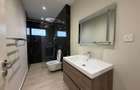 2 Bed Apartment with En Suite in Riverside - 10