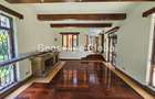 5 Bed House with En Suite in Runda - 11
