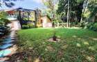 4 Bed House with En Suite at Lavington - 2
