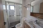 Serviced 2 Bed Apartment with En Suite at Northlands - 8