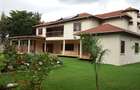5 Bed House with En Suite at Flem Tree - 8