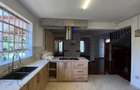 5 Bed Villa with En Suite in Runda - 10