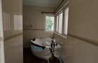 4 Bed Townhouse with En Suite at Riverside Drive - 15
