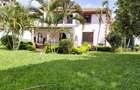 5 Bed House with En Suite in Runda - 3