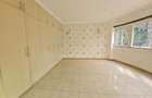 4 Bed Townhouse with En Suite in Riverside - 18