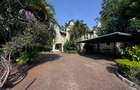 5 Bed Townhouse with En Suite in Runda - 19