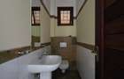 3 Bed Apartment with En Suite in Riverside - 17
