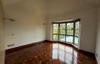 5 Bed Townhouse with En Suite in Runda - 10