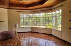 5 Bed House with En Suite in Runda - 2
