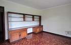 5 Bed House with En Suite in Runda - 9