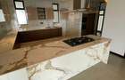 3 Bed Apartment with En Suite in Riverside - 7