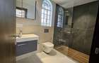 5 Bed House with En Suite in Runda - 12